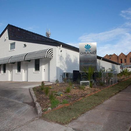 Grand Hotel And Studios Wyong Dış mekan fotoğraf